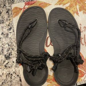 Xero shoes aqua sandal size 10